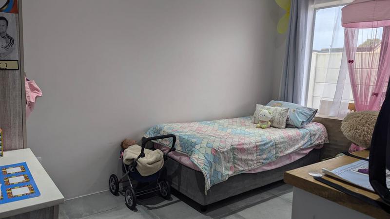 5 Bedroom Property for Sale in Die Bult Western Cape